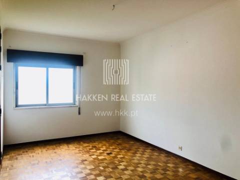 Apartamento T3 no Linhó