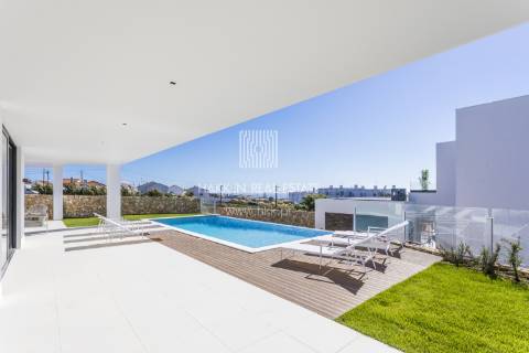 Moradia T4 em condominio privado na Ericeira