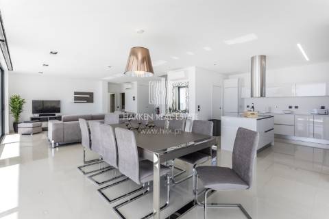 Moradia T4 em condominio privado na Ericeira