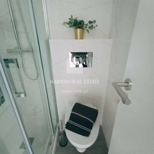 Apartamento T1+1 com logradouro de 28,5m2