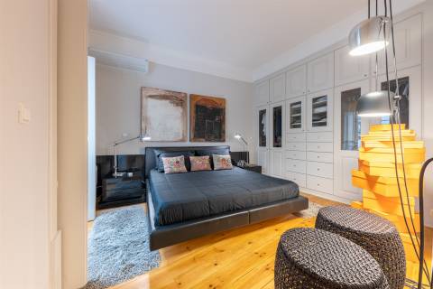 Apartamento T4 de luxo no coração do Chiado