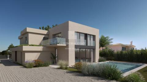 Moradia de luxo em Birre