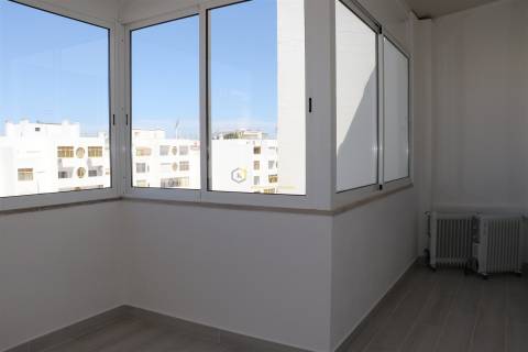 Apartamento T2 Venda em Quarteira,Loulé