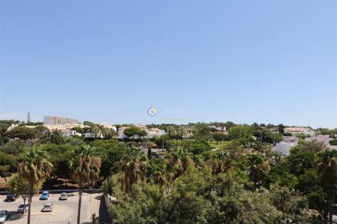 Apartamento T2 Venda em Quarteira,Loulé