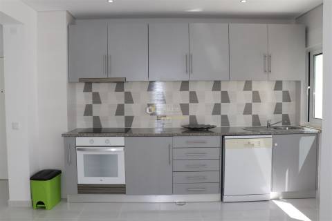Apartamento T2 Venda em Quarteira,Loulé