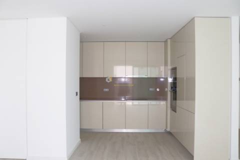 Apartamento T2 Venda em Quarteira,Loulé