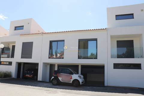 Moradia Geminada T2 Venda em Quarteira,Loulé
