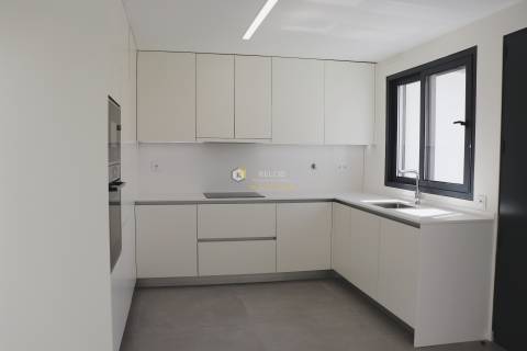 Moradia Geminada T2 Venda em Quarteira,Loulé