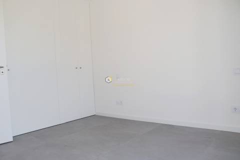 Moradia Geminada T2 Venda em Quarteira,Loulé