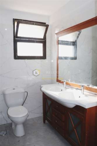 Moradia Geminada T4 Venda em Quarteira,Loulé