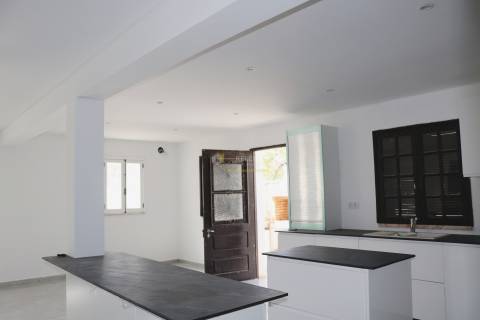 Moradia Geminada T4 Venda em Quarteira,Loulé