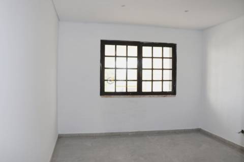 Moradia Geminada T4 Venda em Quarteira,Loulé