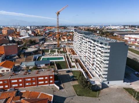 Apartamento T4 Venda em Matosinhos e Leça da Palmeira,Matosinhos