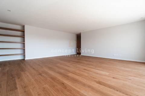 Apartamento T4 Venda em Matosinhos e Leça da Palmeira,Matosinhos