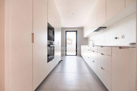 Apartamento T4 Venda em Matosinhos e Leça da Palmeira,Matosinhos