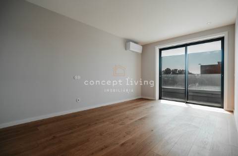 Apartamento T4 Venda em Matosinhos e Leça da Palmeira,Matosinhos