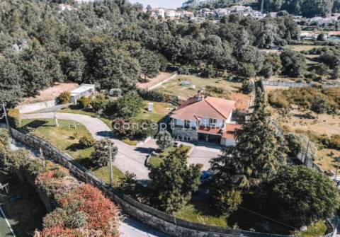 Moradia T3+1 Venda em Oliveira (Santa Maria),Vila Nova de Famalicão