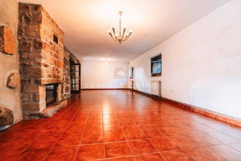 Moradia T3+1 Venda em Oliveira (Santa Maria),Vila Nova de Famalicão