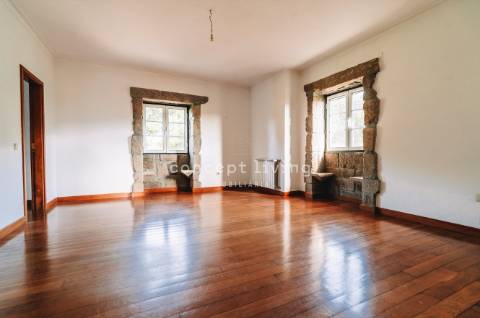 Moradia T3+1 Venda em Oliveira (Santa Maria),Vila Nova de Famalicão