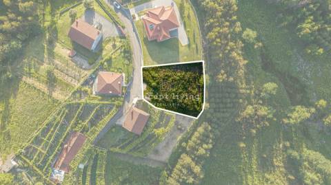Lote de Terreno  Venda em Serzedelo,Póvoa de Lanhoso