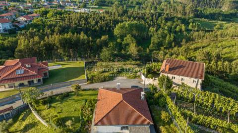 Lote de Terreno  Venda em Serzedelo,Póvoa de Lanhoso