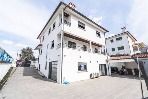 Moradia T3 Venda em Aldão,Guimarães