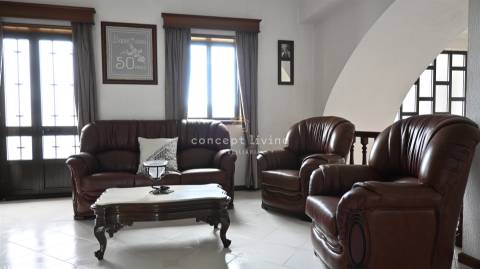 Moradia T3+1 Venda em Oliveira (Santa Maria),Vila Nova de Famalicão