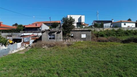 Moradia para Restaurar T2 Venda em Castelões,Vila Nova de Famalicão