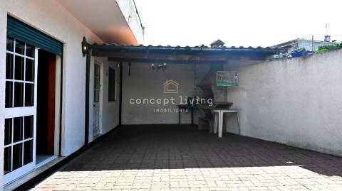 Moradia em Banda T3 Venda em Gondar,Guimarães