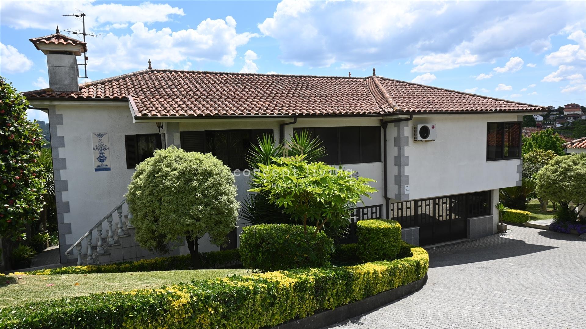 Moradia T3 Venda em Oliveira (Santa Maria),Vila Nova de Famalicão