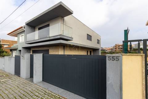 Moradia Geminada T3 Venda em Canidelo,Vila Nova de Gaia