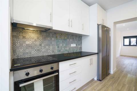 Moradia T2 com terraço no centro de Caldas da Rainha