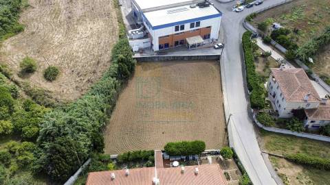 Terreno com 1880m2 na Marteleira, Lourinhã