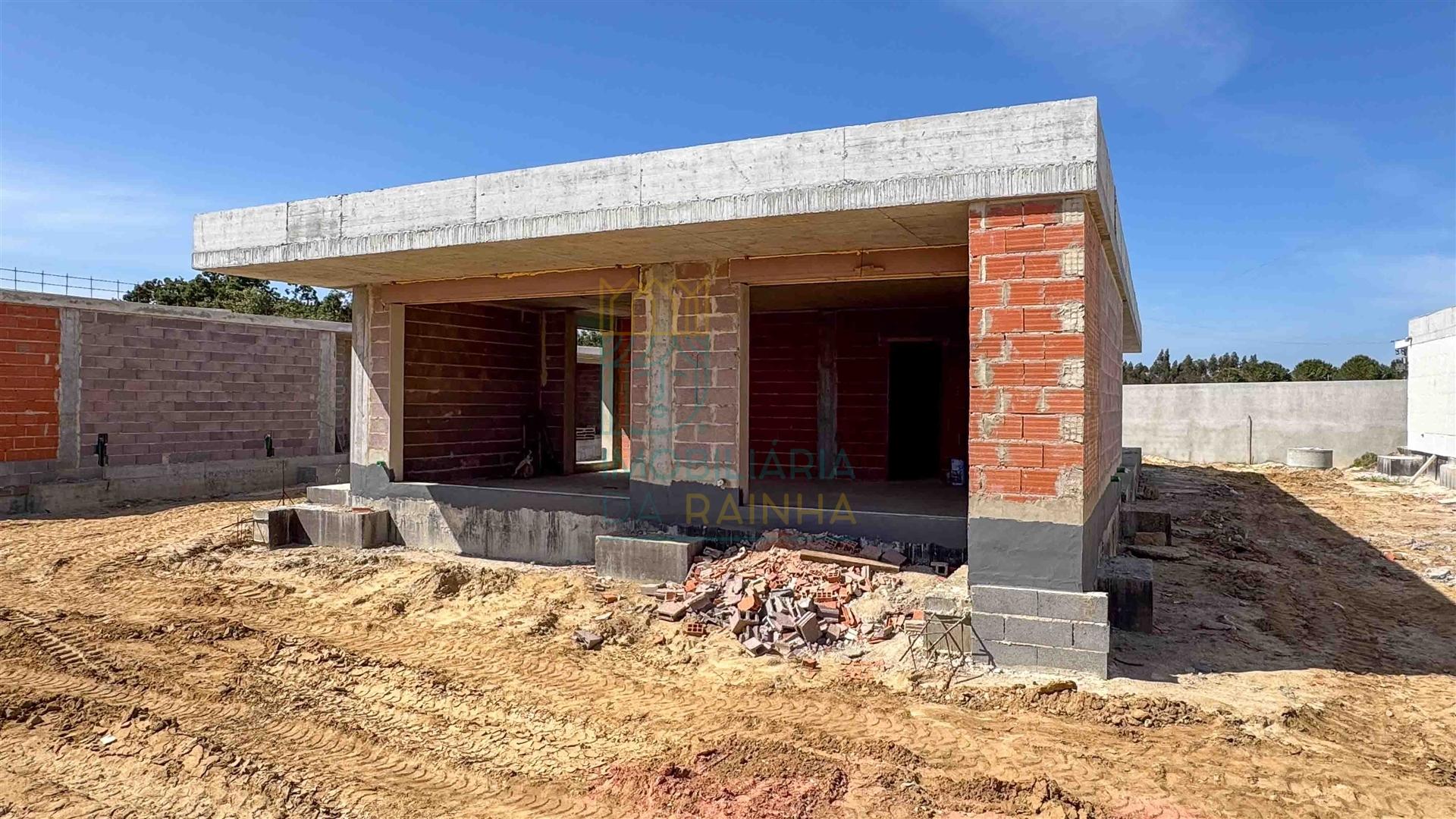 Moradia T3 com Piscina perto de Óbidos