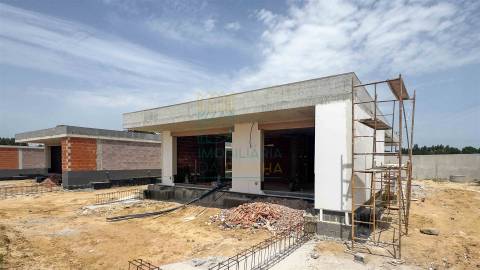 Moradia T3 com Piscina perto de Óbidos