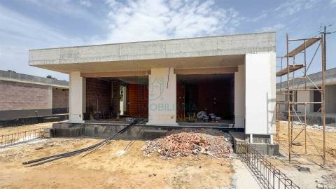 Moradia T3 com Piscina perto de Óbidos