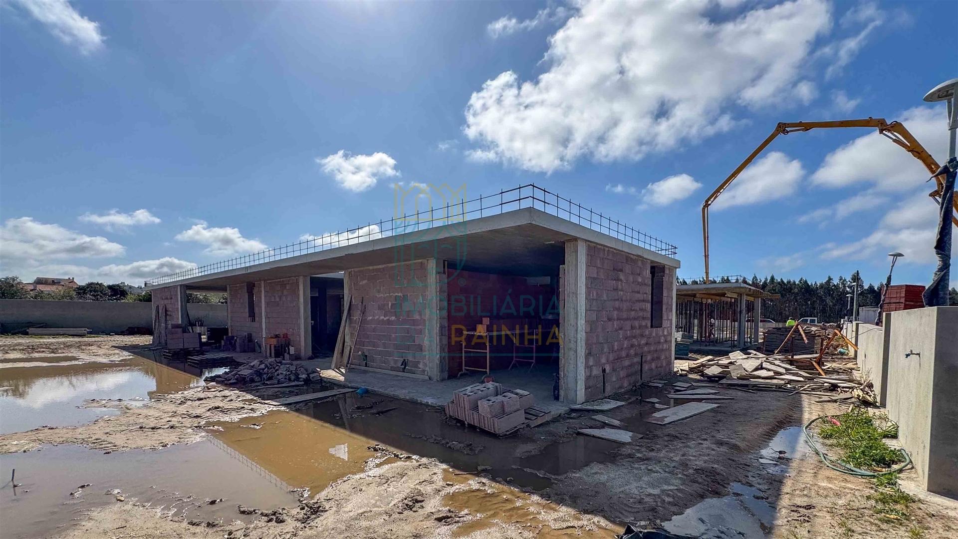 Moradia T4 com piscina entre Óbidos e Caldas da Rainha