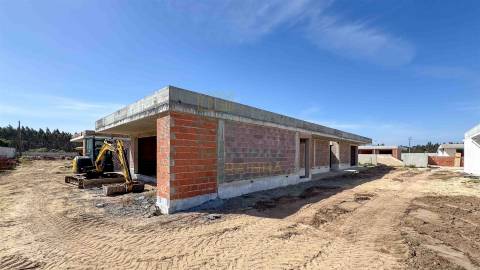 Moradia T4 com piscina entre Óbidos e Caldas da Rainha