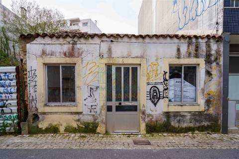 Terreno para construção no centro de Caldas da Rainha