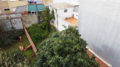 Terreno para construção no centro de Caldas da Rainha