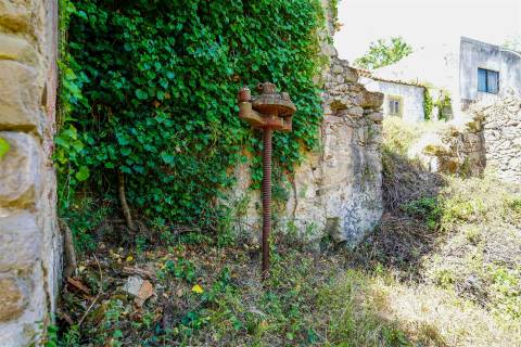 Ruína para Reconstrução em São Gregório