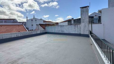 Apartamento T3+1 no Centro de Caldas da Rainha