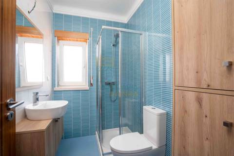 Moradia com garagem, piscina e vista sobre o campo em Caldas da Rainha