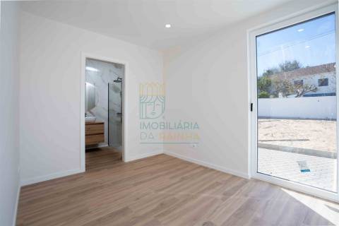 Moradia com piscina perto de Caldas da Rainha