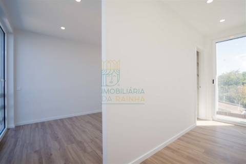 Moradia com piscina perto de Caldas da Rainha