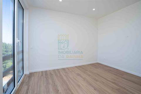 Moradia com piscina perto de Caldas da Rainha