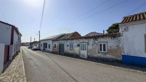 Moradia para Recuperar perto da Lagoa de Óbidos