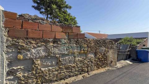 Moradia para Recuperar perto da Lagoa de Óbidos
