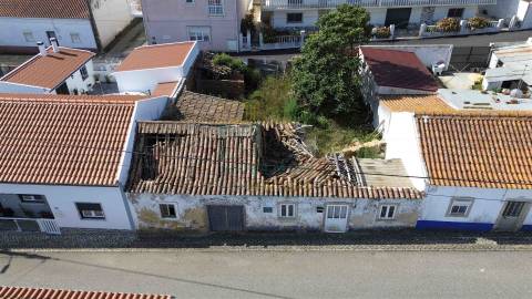 Moradia para Recuperar perto da Lagoa de Óbidos