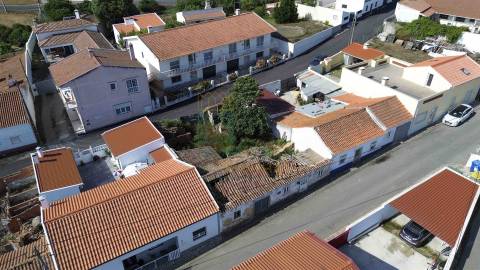 Moradia para Recuperar perto da Lagoa de Óbidos